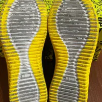 دوتا کتونی ۳۰۰ هر دو کاملا سالم|کیف، کفش، کمربند|رشت, جهاد|دیوار