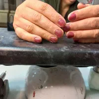 ورکشاپ آموزش و انجام خدمات ناخن