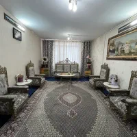 مبل و میز جلو مبلی و تخت و دراور و پاتختی