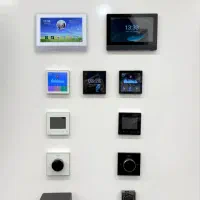 سیستم صوتی آمپلیفایر دیواری و اسپیکر سقفی هالوژنی