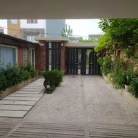 آپارتمان دو واحدی طبقه دوم ۲۵۰ متری تاپ