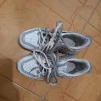 کتونی زنانه|کیف، کفش، کمربند|بومهن, |دیوار