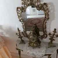 آینه و شمعدان برنز