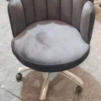 صندلی ۰۲۷ سفید|آرایشگاه و سالن‌های زیبایی|یزد, |دیوار