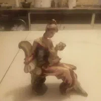 مجسمه ی مادر و فرزند