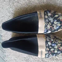 دو عدد کفش راحتی سایز 38|کیف، کفش، کمربند|تهران, مختاری|دیوار