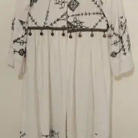 مانتو سفید گلدوزی شده