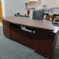 میز کار قهوه ای