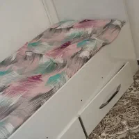 تخت و تشک