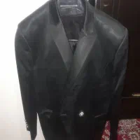 کت. شلوار. جلیقه
