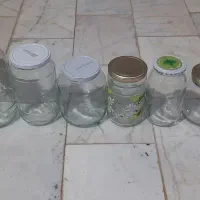 شیشه با در فلزی