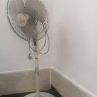 پنکه بزرگ وپایه بلند به فروش میرسه