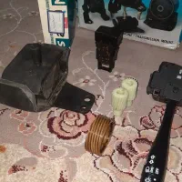 چند قطعه لوازم یدکی پیکاپ ژاپنی مدل ۸۰ تا ۹۰.