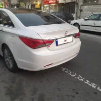 سوناتا وای اف 2014