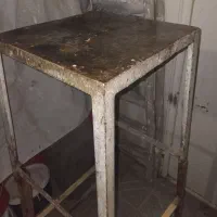 چهار پایه زخیم محکم وقفل