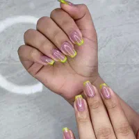 آموزش صفر تا صد رنگ و لایت  و کاشت ناخن|خدمات آرایشگری و زیبایی|شیراز, وحدت|دیوار