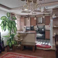 آپارتمان دوطبقه حیاط دار