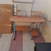 میز کامپوتر کم کار
