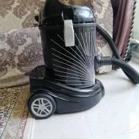 جارو برقی با موتور فرانسوی اصل دو طبقه|جاروبرقی، جارو شارژی، بخارشو|اصفهان, پوریای ولی|دیوار