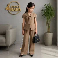 مقداری لباس دختربچه ۳ساله کارکرده