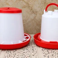 آبخوری و دانخوری