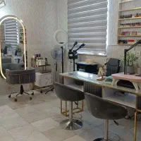 میز-ناخن