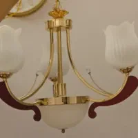 لوستر کاملا سالم