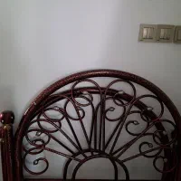 تخت فرفورژه، کمد ویترین دار و میز کار|تخت و سرویس خواب|پردیس, فاز ۱۱|دیوار