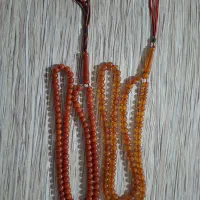 دو عدد تسبیح کهربا
