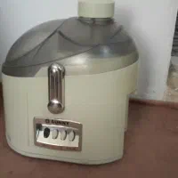 آبمیوه گیری سانی