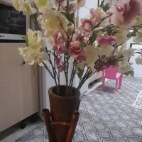 گل و گلدان