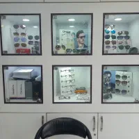 دکور، ویترین عینک، جواهر، استند عینک