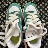 کفش|کیف، کفش، کمربند|اصفهان, شاهد|دیوار