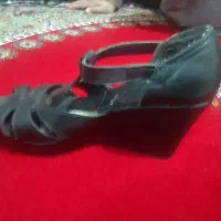 کفش|کیف، کفش، کمربند|اقبالیه, |دیوار