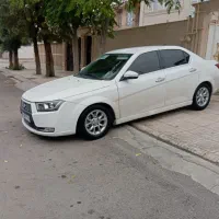 دنا پلاس مدل ۴۰۲ در حد
