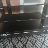 میز تلوزیون، مانکن، لباس، کیبورد و کفش