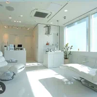 مرکزجراحی زیبایی استخدام میکند