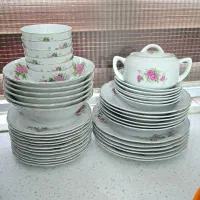 ظرف گلسرخی قدیمی
