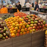 ارز دیجیتال، طلا و دلار