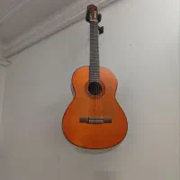 گیتار یاماها C70