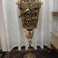 جا میوه ای ایستاده و سطل آشغال