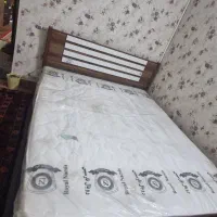 تخت دونفره سالم  و تشک سالم