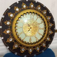 ساعت ۳۰۰ تومن