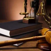 وکیل پایه یک دادگستری