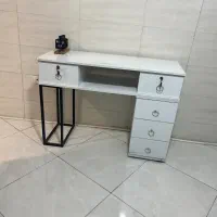 میز ناخن سالم