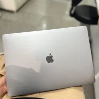 MAC BOOK AIR