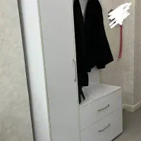 جاکفشی و آویز لباس