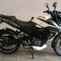 موتور آن اس 200