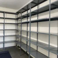 قفسه 4 پایه پیچ‌ومهره ای در سایز های مختلف دیواری