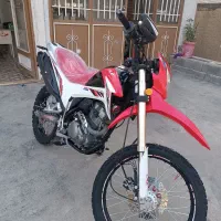 فلاتcrf200سویچ استارتی و دزد گیر|موتورسیکلت|پاوه, |دیوار